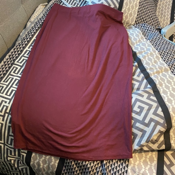 Old Navy Skirt - Picture 2 of 4